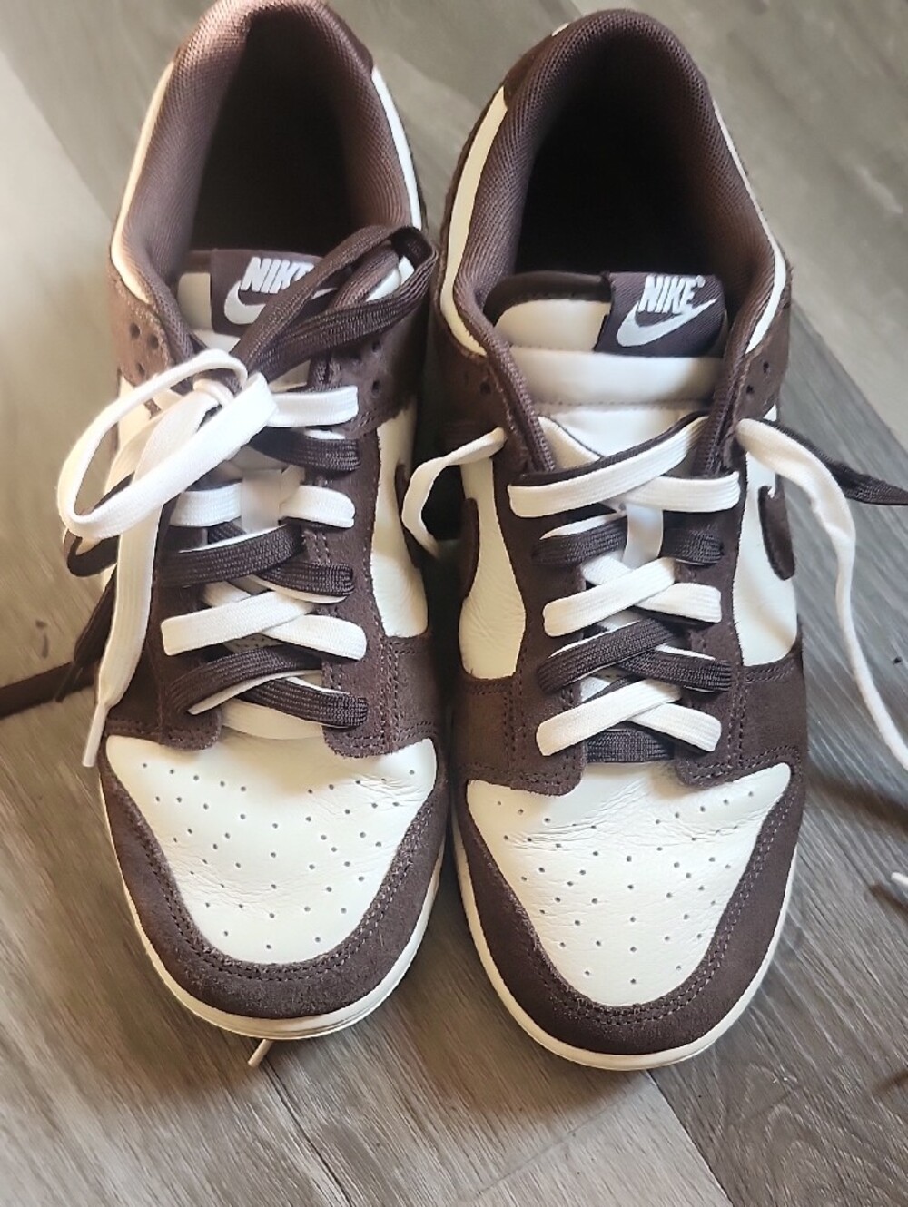 Nike Low-Top Sneakers in Brown and White with Suede Overlays - Picture 7 of 7